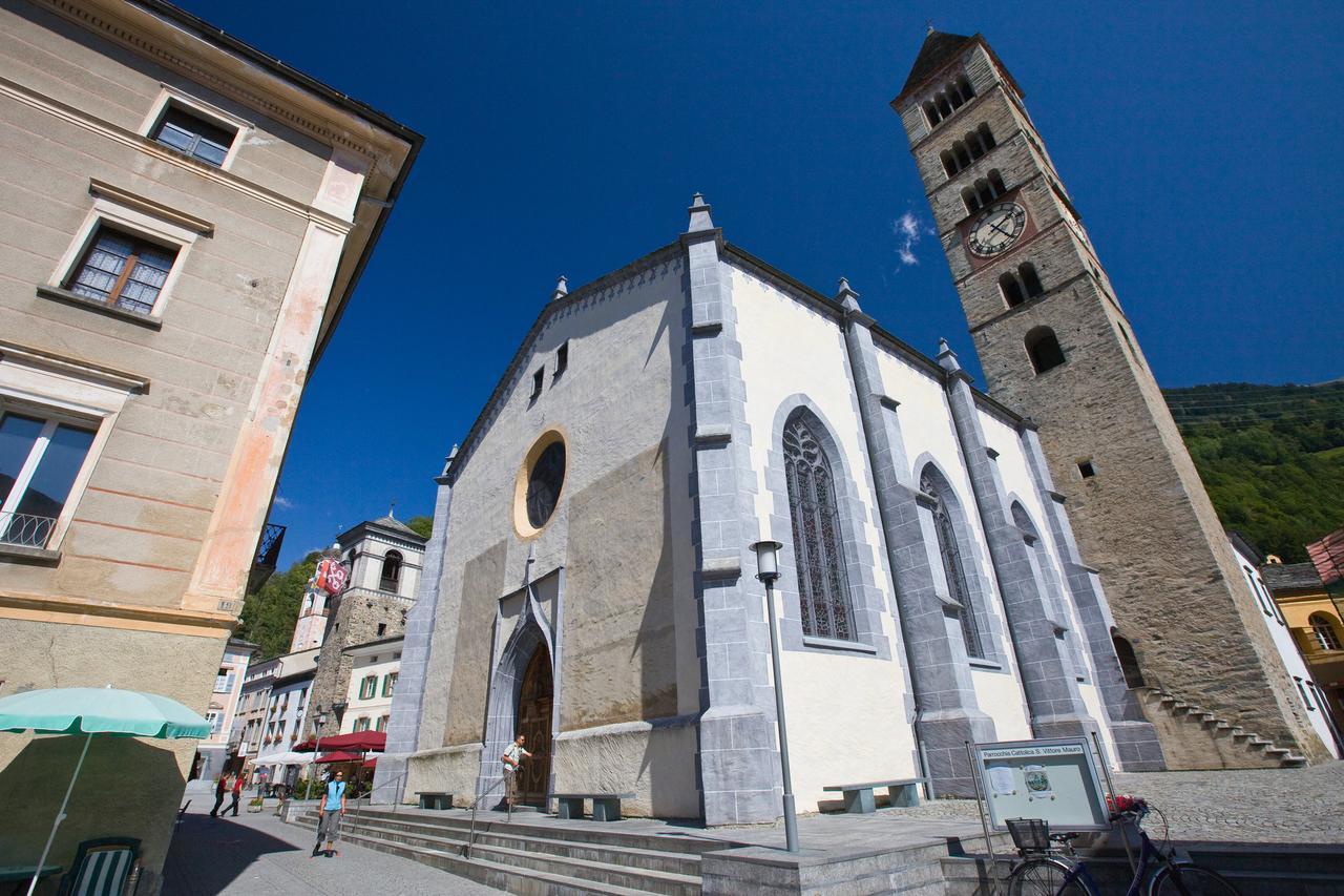 Hotel Centrale, Typically Swiss Poschiavo Luaran gambar