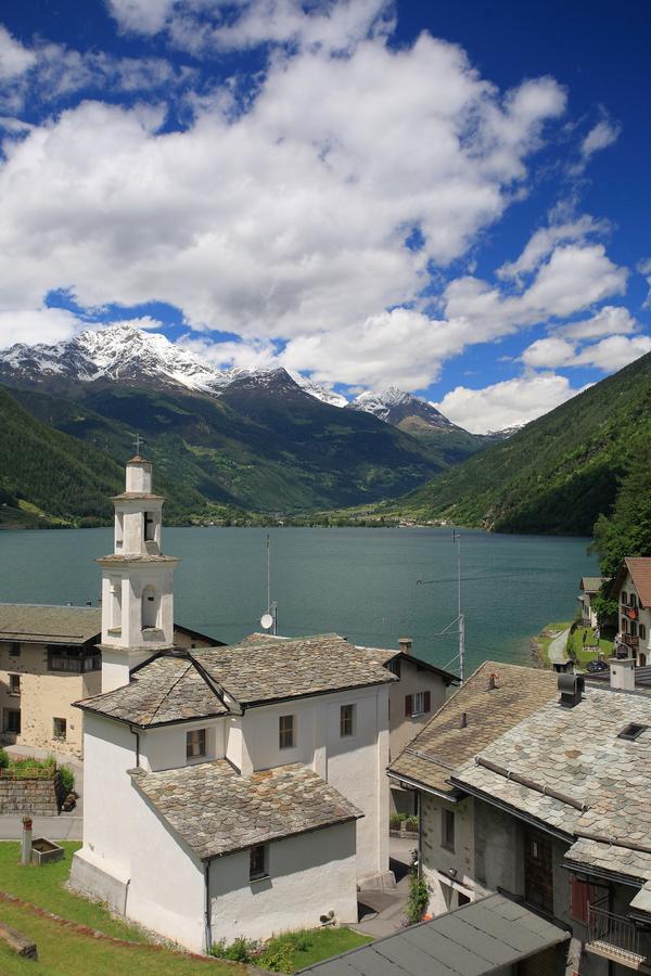 Hotel Centrale, Typically Swiss Poschiavo Luaran gambar